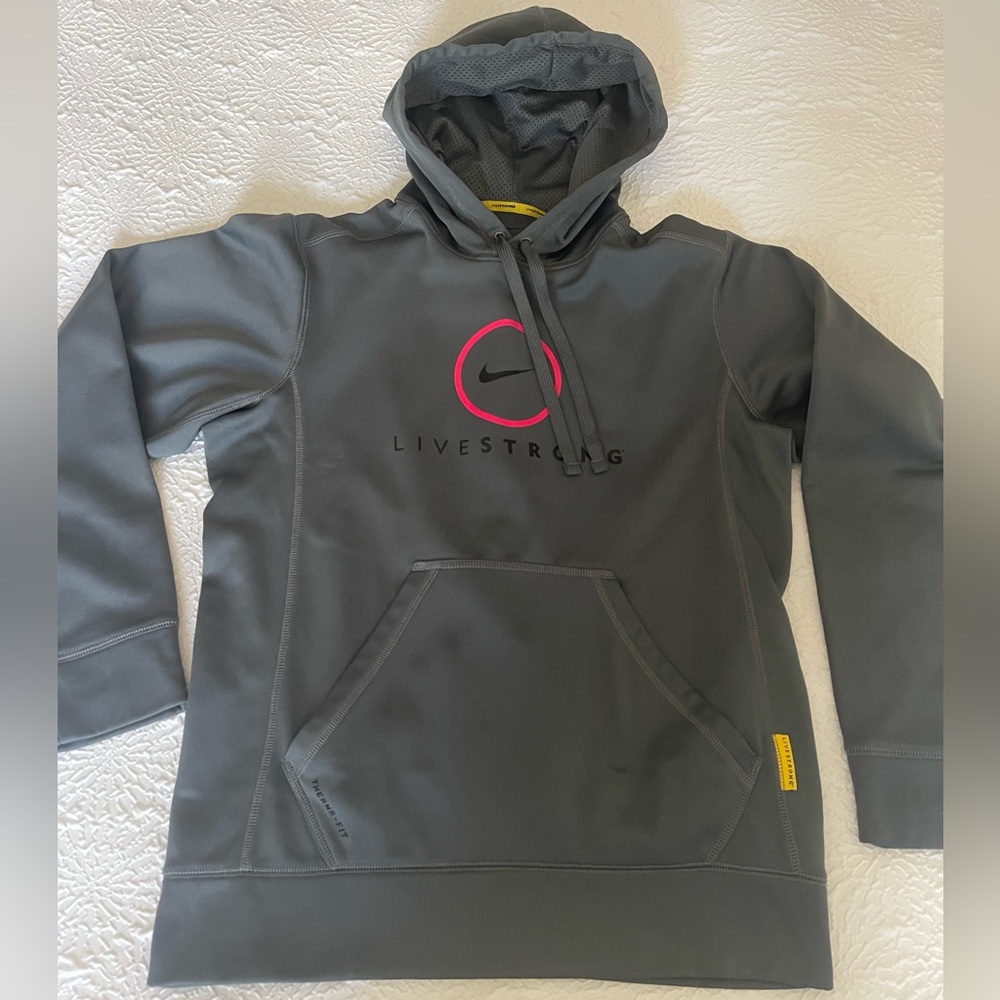 Nike Therma Fit small Livestrong hoodie